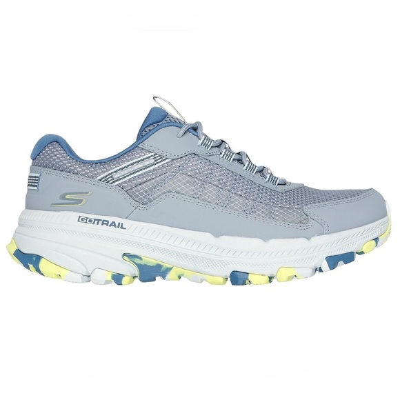 Sketchers Go Trail Altitude 2.0 Air Cooled Gogoa Mat Waterproof Running Hiking - Picture 1 of 12